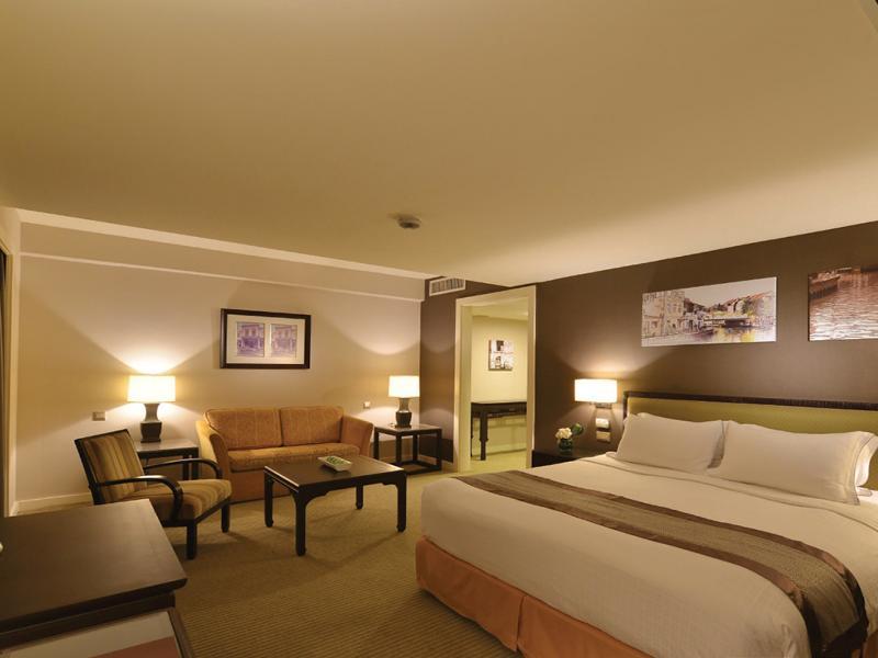 Hotel Equatorial Melaka Экстерьер фото A suite at the hotel