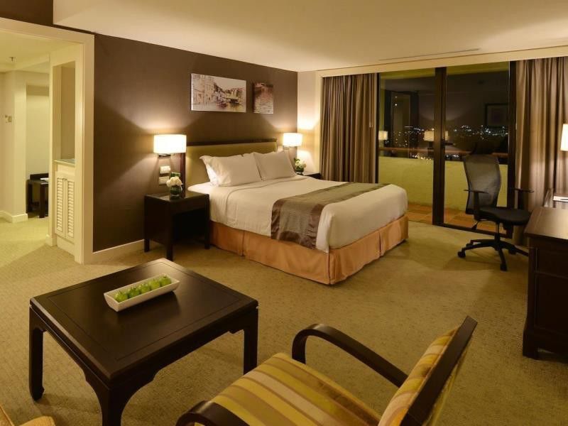 Hotel Equatorial Melaka Экстерьер фото A suite at the Shangri-La Hotel, Kuala Lumpur