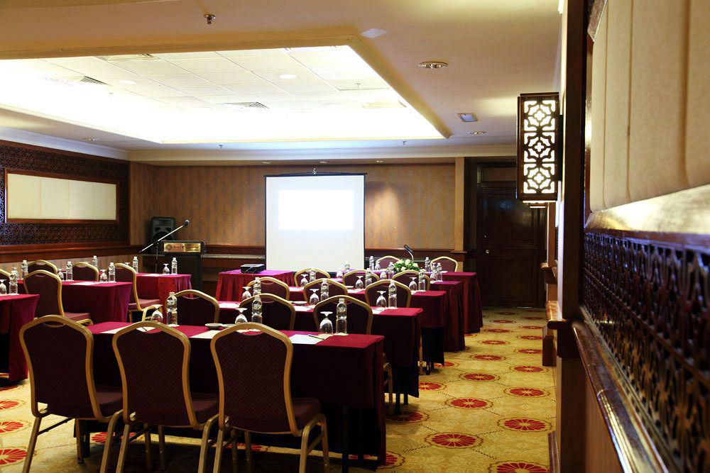 Hotel Equatorial Melaka Экстерьер фото Meeting room