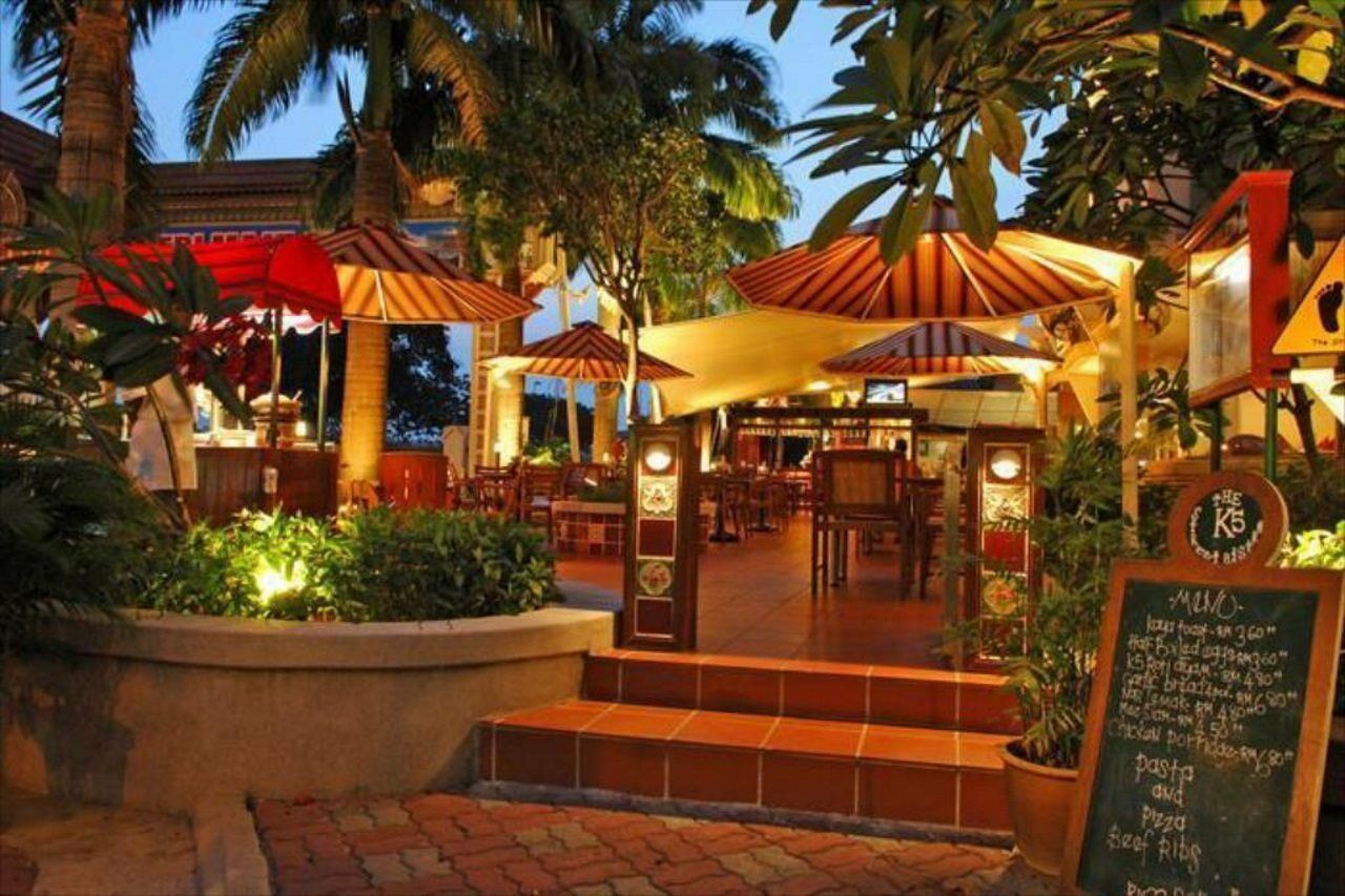 Hotel Equatorial Melaka Экстерьер фото The restaurant